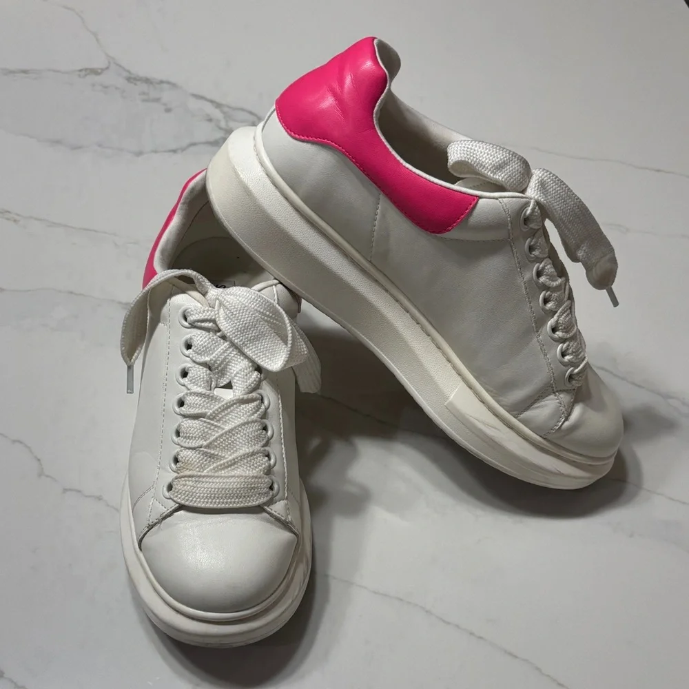 Steve Madden White and Pink Sneakers